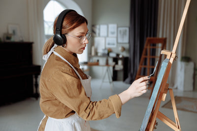 How Listening to Music Improves Your Painting Skills