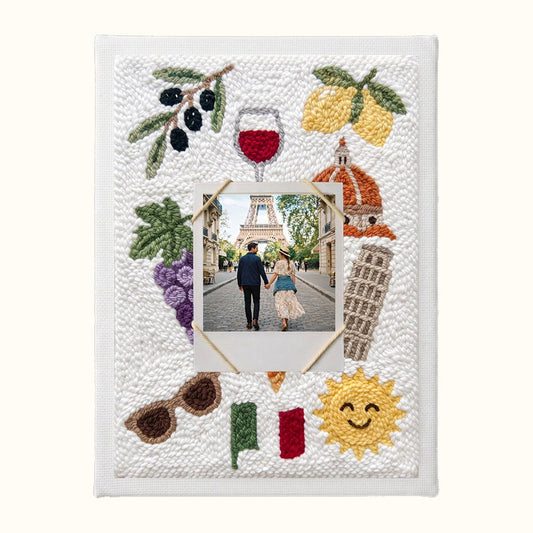 Paris Love Story - Punch Your Memories - miicreative